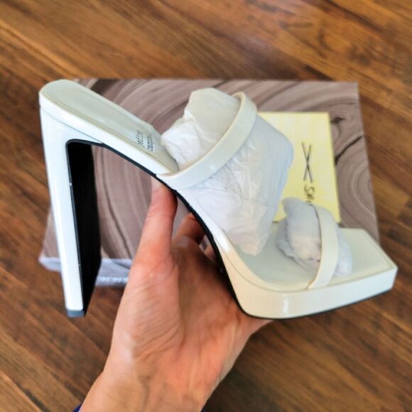 Jeffrey Campbell Hustler White Platform Sandal - Picture 1 of 6